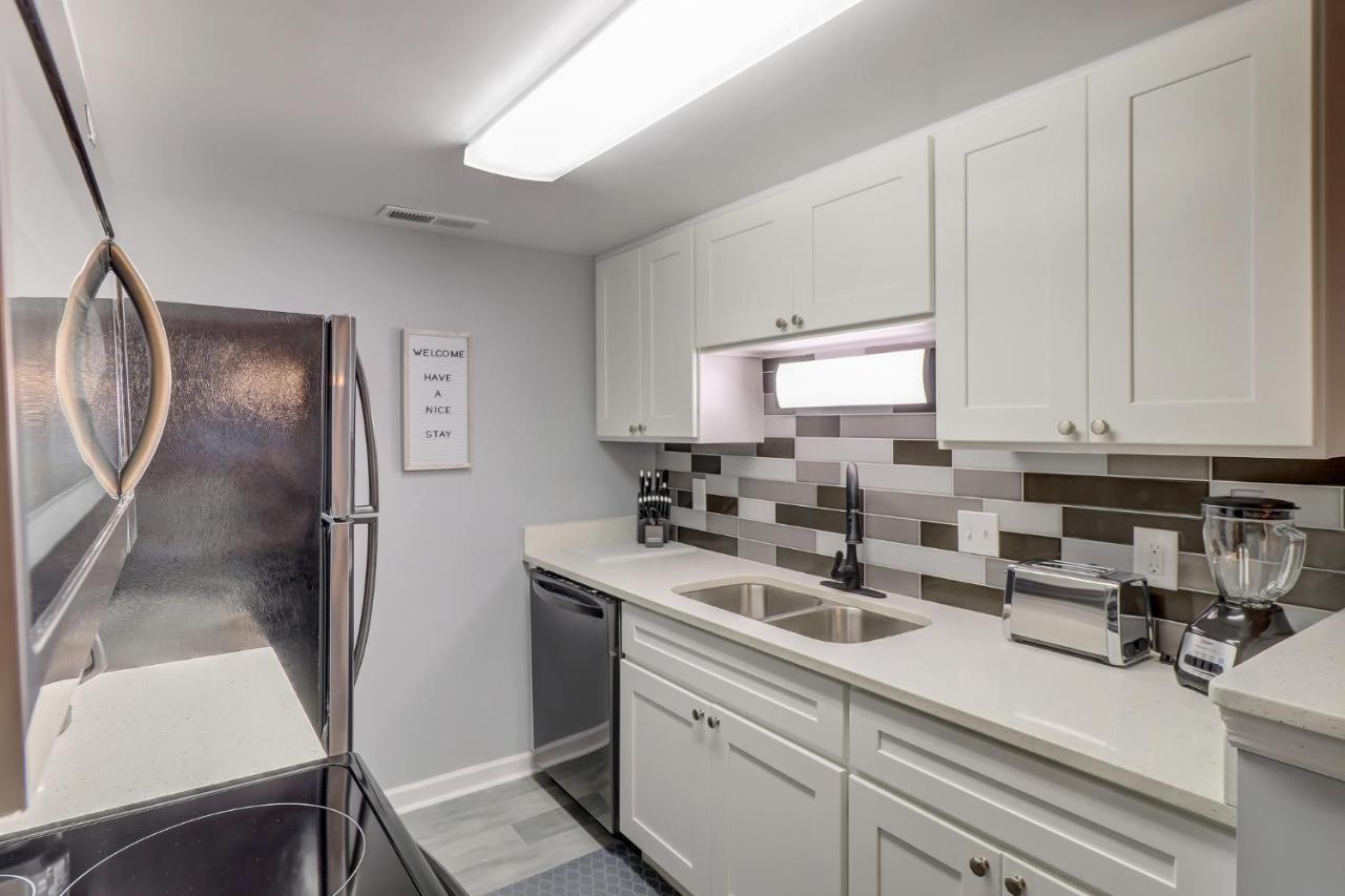 #111 Elaborate Condo Ideal Location 2Brm/2 Parking Hilton Head Island Zewnętrze zdjęcie